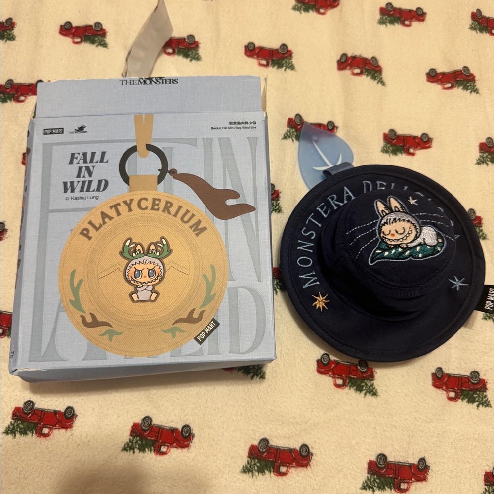 Popmart Fall in wild Monstera Deliciosa Navy Bucket Hat with Embroidered Patch - Picture 2 of 2